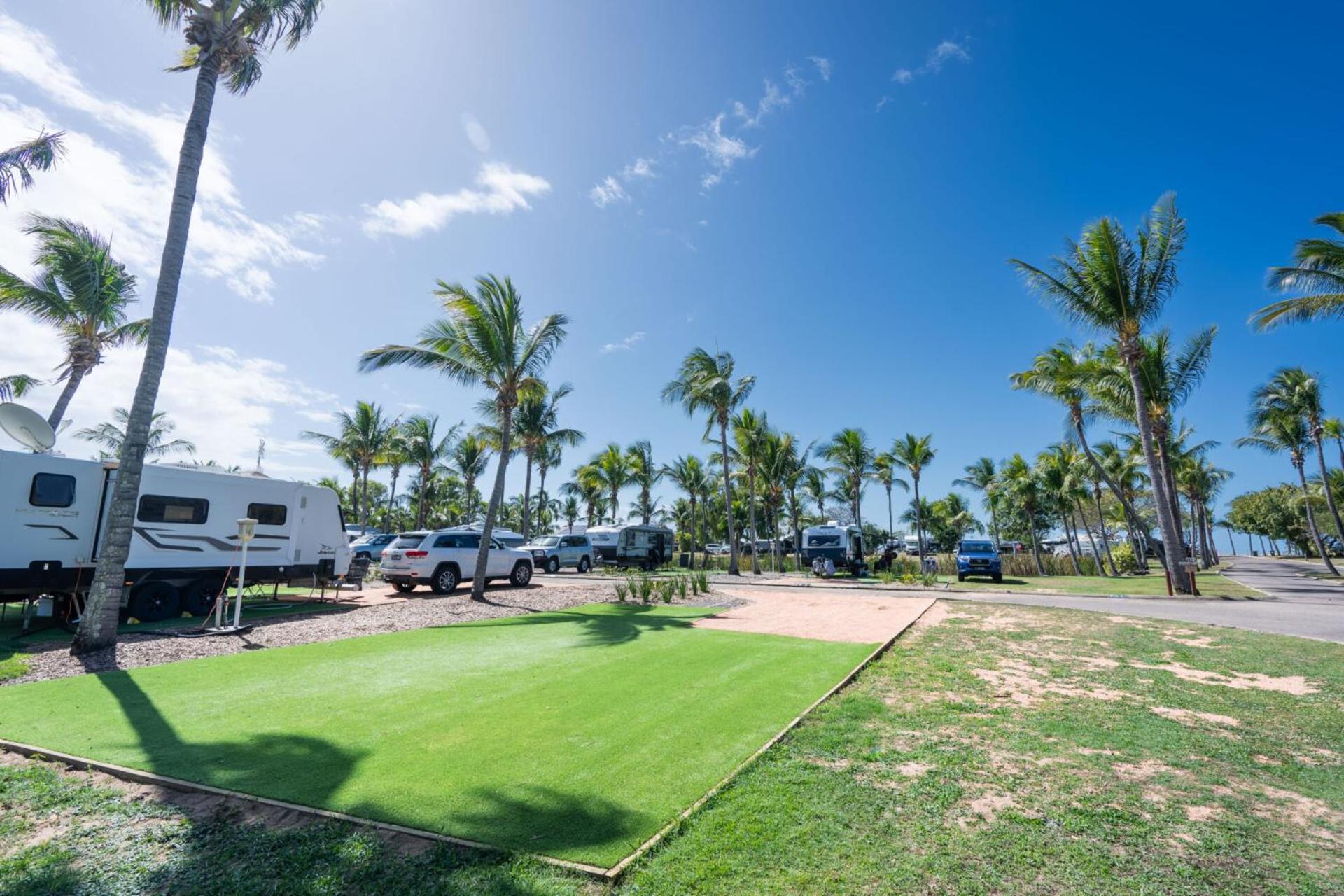 Tasman Holiday Parks - Rollingstone Extérieur photo